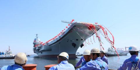 Tình hình Trung Quốc thử tàu sân bay cạnh tranh Mỹ