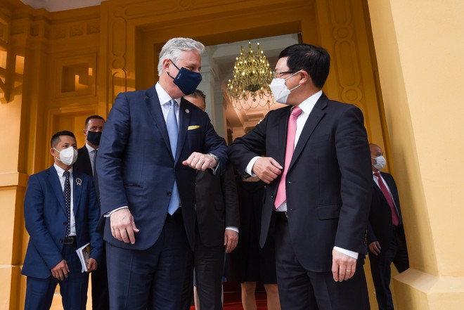 Biển Đông không thể bị cướp mất chỉ vì một nước láng giềng lớn hơn thèm muốn - ảnh 3